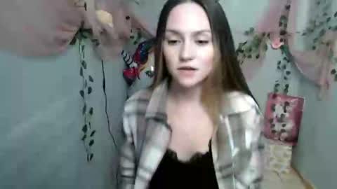 Lina online show from 12.06.24