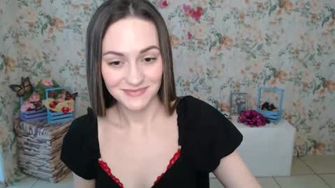 Lina online show from 02.15.25