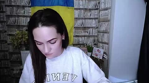 Lina online show from 11.15.25