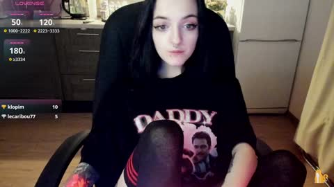 Snapshot of lina_tyaan chatting on 12.26.24 Lina 3 1715622743 online show from 12.26.24