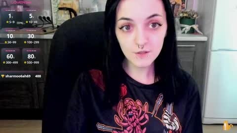 Snapshot of lina_tyaan chatting on 02.26.25 Lina 3 1715622743 online show from 02.26.25