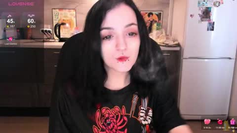 Snapshot of lina_tyaan chatting on 10.20.25 Lina 3 1715622743 online show from 10.20.25