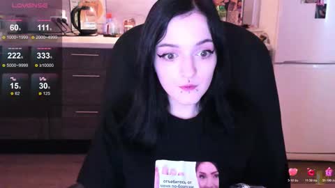 Snapshot of lina_tyaan chatting on 10.29.25 Lina 3 1715622743 online show from 10.29.25