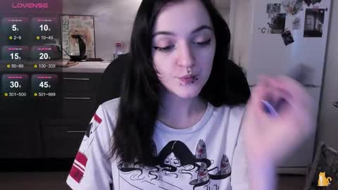 Lina 3  1715622743 online show from 02.04.26