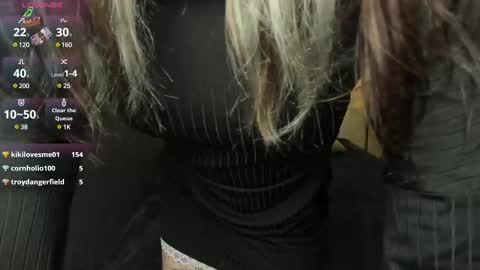 Lina online show from 02.21.25