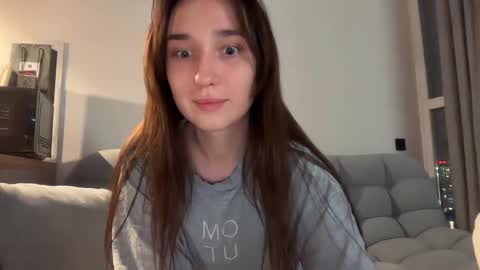 Snapshot of linabbb chatting on 09.25.25 Lina online show from 09.25.25