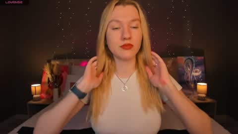 linarayy online show from 10.23.25