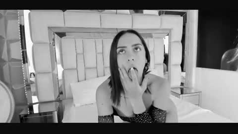 Lincy Rios  online show from 10.20.25