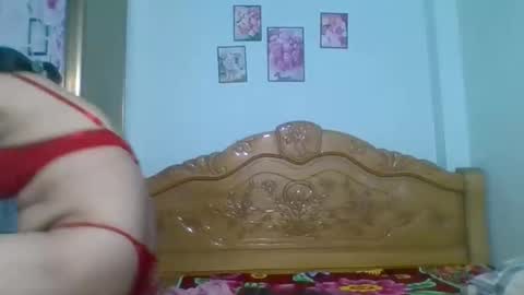 Snapshot of linda2493 chatting on 09.18.25 linda2493 online show from 09.18.25