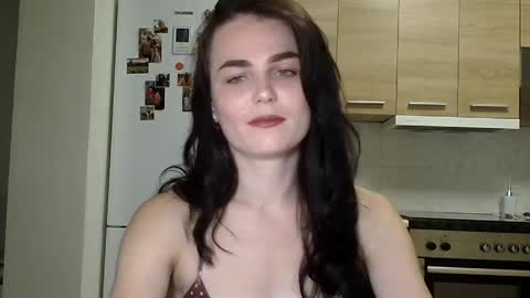 Linda online show from 09.09.25