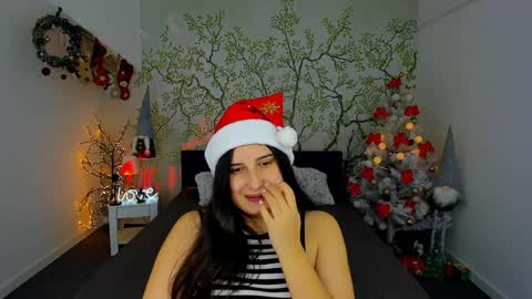 Snapshot of linda_ex chatting on 12.23.24 Linda online show from 12.23.24