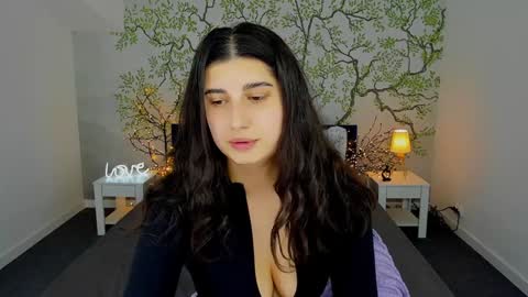 Snapshot of linda_ex chatting on 01.12.25 Linda online show from 01.12.25