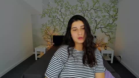 Snapshot of linda_ex chatting on 02.07.25 Linda online show from 02.07.25