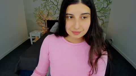 Snapshot of linda_ex chatting on 02.08.25 Linda online show from 02.08.25