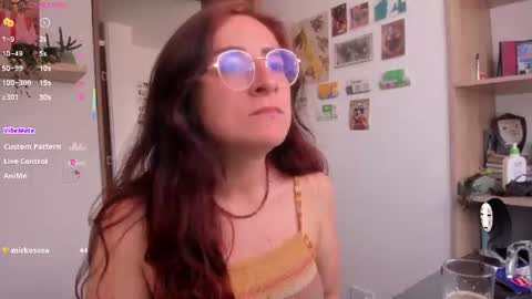 Snapshot of linda_giggle chatting on 06.13.26 Giggles online show from 06.13.26