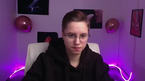 Linda online show from 02.16.25