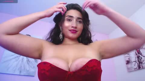 Maria Paula online show from 02.13.25