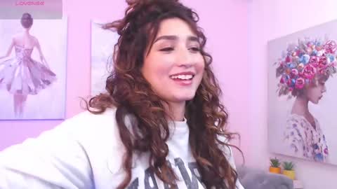 Maria Paula online show from 09.12.25