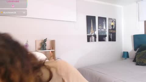 Maria Paula online show from 04.10.26