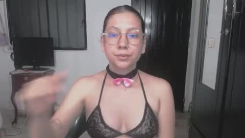 naomi online show from 04.15.26