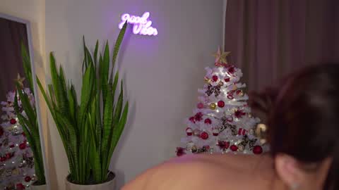 Call me Linda online show from 12.20.24