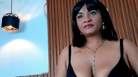 linda_yepez online show from 09.15.25