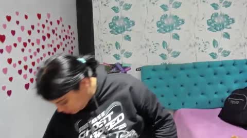    online show from 02.01.25