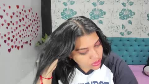    online show from 02.03.25