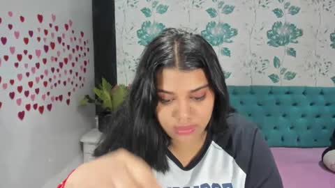    online show from 02.03.25