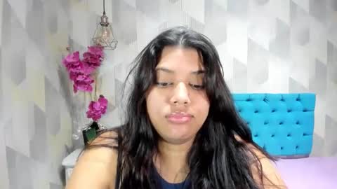 Snapshot of lindabreexlove chatting on 05.19.26 online show from 05.19.26