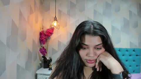 Snapshot of lindabreexlove chatting on 05.20.26 online show from 05.20.26