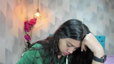 Snapshot of lindabreexlove chatting on 05.21.26 online show from 05.21.26