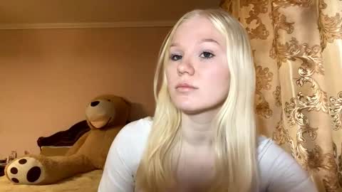 Luna online show from 11.15.25