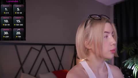 your Linda is back online show from 12.15.25