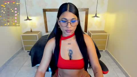 L I N D S A Y  online show from 02.27.25