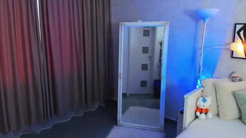 Alexandra online show from 10.04.25