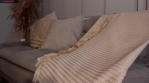 Snapshot of lindseyhallx chatting on 12.21.24 call me annie online show from 12.21.24