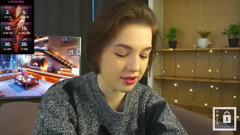 Snapshot of linetteexcell chatting on 12.16.24 Allie online show from 12.16.24