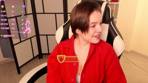 Snapshot of linetteexcell chatting on 01.21.25 Allie online show from 01.21.25