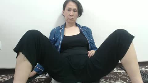 LinKissKiss online show from 04.20.26