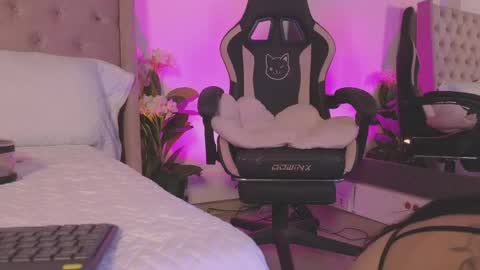 Luciana online show from 04.16.26