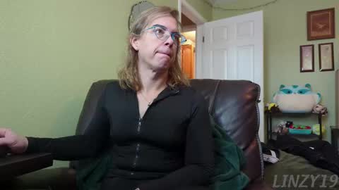 Linzy19 online show from 12.01.25