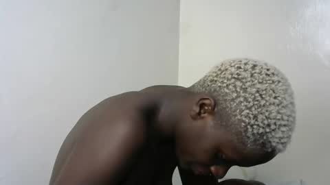 Snapshot of lionesss_ chatting on 10.12.25 lionesss_ online show from 10.12.25