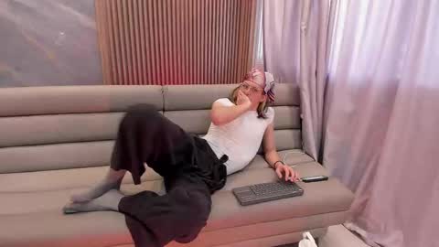 Lior evan online show from 11.14.25