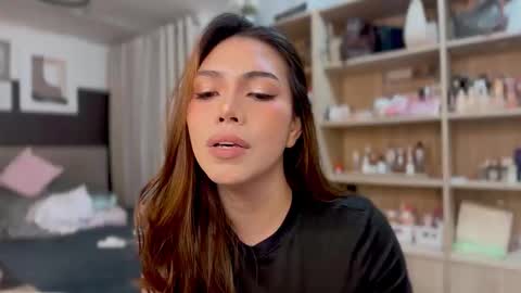 Liora of Ophir online show from 11.15.25