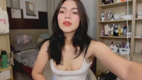 Liora of Ophir online show from 04.18.26