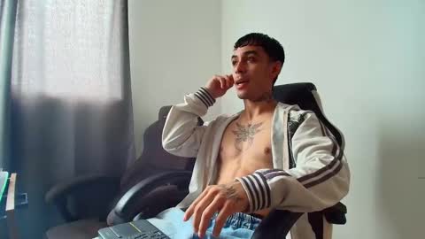 Snapshot of liorvante chatting on 02.02.26 Lior Vante online show from 02.02.26