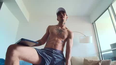 Snapshot of liorvante chatting on 02.27.26 Lior Vante online show from 02.27.26