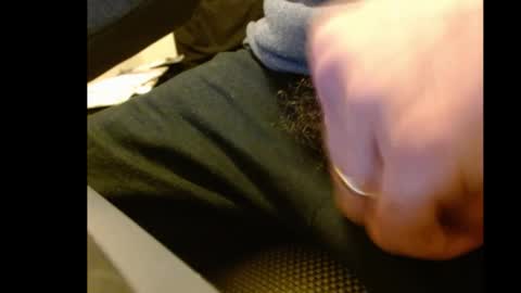 Snapshot of lip_balm chatting on 12.28.24 lip_balm online show from 12.28.24