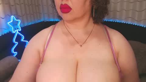 LIpsAddiction online show from 12.26.24